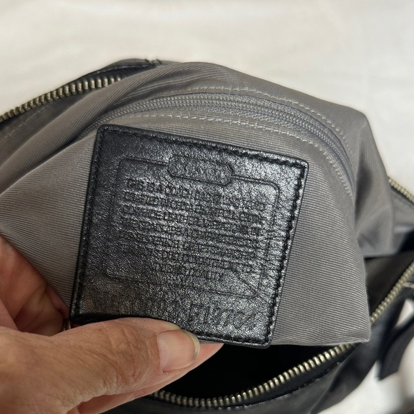 Coach Black Leather Hobo Bag with detachable crossbody strap - Picture 11 of 13